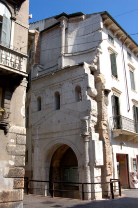 Porta dei Leoni in Verona