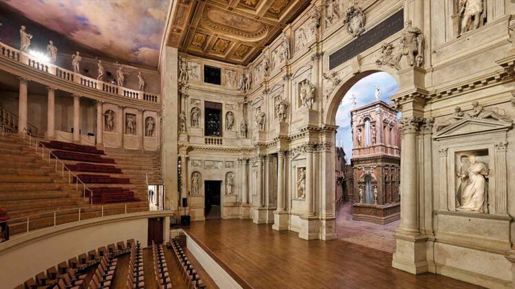 Vicenza, Olympic Theatre. Ph © SHUTTERSTOCK